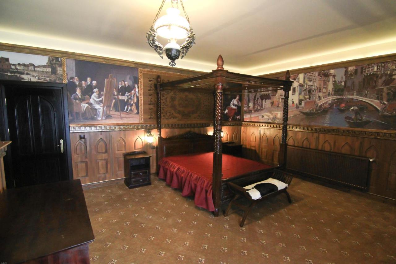 Hotel Lacetate Piteşti Extérieur photo